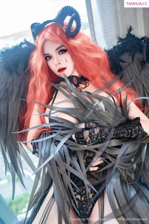 伊丽莎有点白  [XiuRen]高清写真图 2025.11.17 No.10994 伊丽莎有点白 蕾丝情趣内衣第30张图片